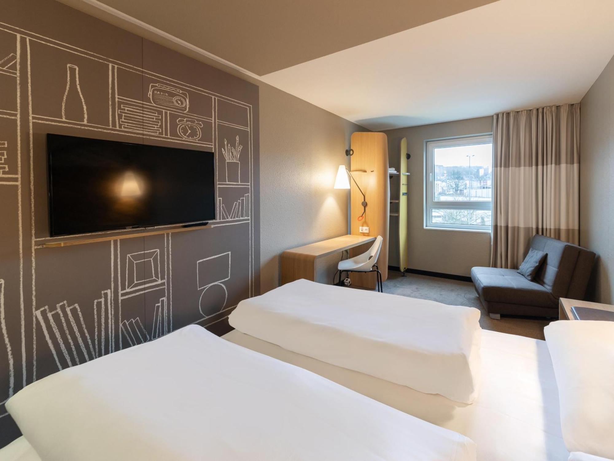 B&B Hotel Wuppertal-City Exterior photo
